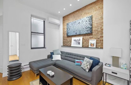 Hell's Kitchen Apartamento | Hell’s Kitchen 2-bedroom moments from Time Square, Broadway, Restaurant Row