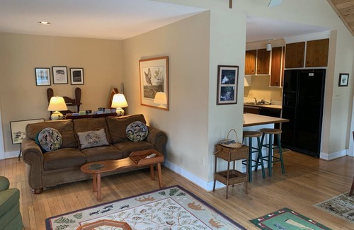 Warm Springs Casa | Hemlock Cottage - 'Fisherman's Paradise' 9858 Jackson River Turnpike