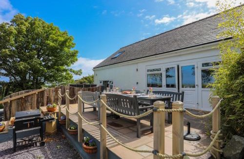Cylch-Y-Garn Casa | Hen Gilfach