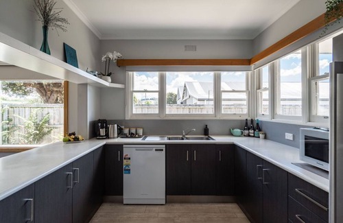 Gravelly Beach Casa | HENDERSONS - Gravelly Beach, Tamar Valley