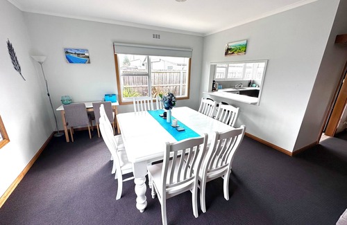 Gravelly Beach Casa | HENDERSONS - Gravelly Beach, Tamar Valley