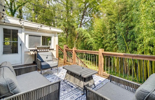 Druid Hills Casa | Hendersonville Haven with Fire Pit, Grill, Deck!