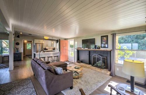 Laurel Park Casa | Hendersonville Home with Views - 3 Mi to Downtown!