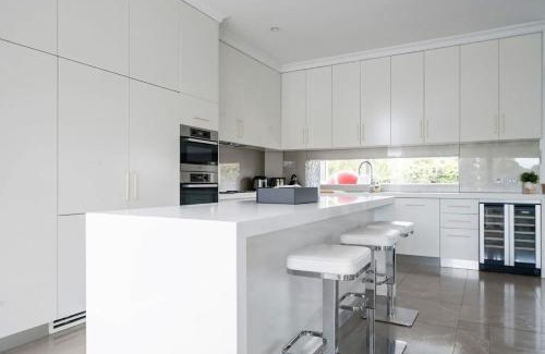 Rodd Point Casa | Henley Haven Private BBQ Terrace