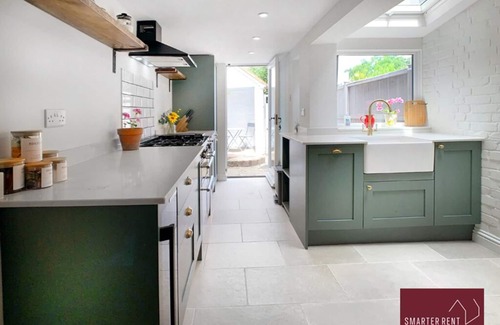 Henley-on-Thames Cabaña | Henley On Thames - Cottage,Open Plan, 2Bed