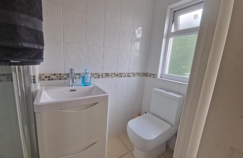 Loxford Apartamento | Henley Road Upstairs Flat