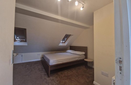 Loxford Apartamento | Henley Road Upstairs Flat