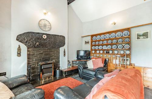 Manod Casa | Henrhiw Bach