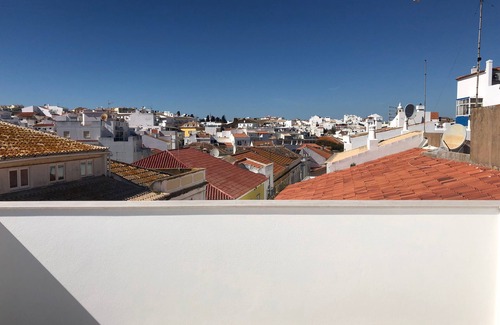 Lagos City Center Apartamento | APARTAMENTOS HENRI - Centro de la ciudad: 4 habitaciones - ¡Lo mejor en Lagos!