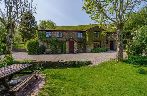 Pengenffordd Casa | Heol Llygoden