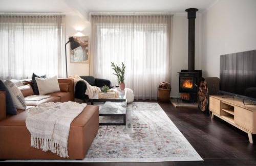 Hepburn Springs Casa | Hepburn Springs Retreat- stylish & light-filled