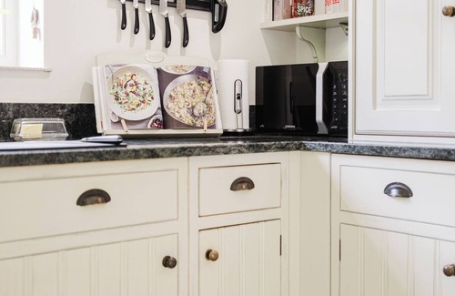 Easton Grey Casa | Herdsman's Cottage - 3BD in Wiltshire