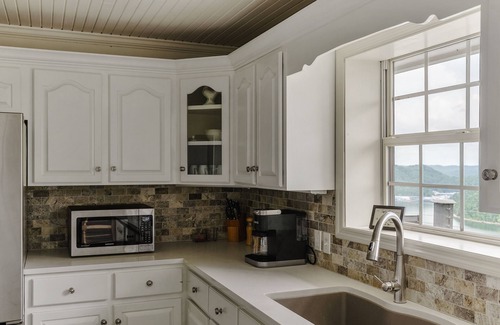 Smithville Chalet De Esquí | Here Comes The Sun Center Hill Lake