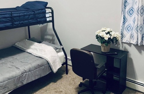 Troy Apartamento | Here for work and need a place to stay? Look no further!Come "Cozy Up With Me"