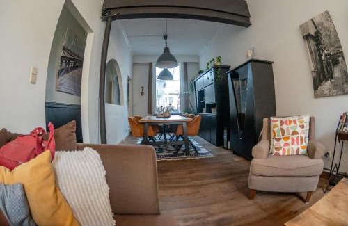 Rupelmonde Casa | Herenhuis in fishing village