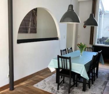 Rupelmonde Casa | Herenhuis in fishing village