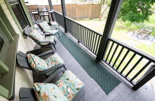 Nelson Casa | Heritage Home: fully licensed