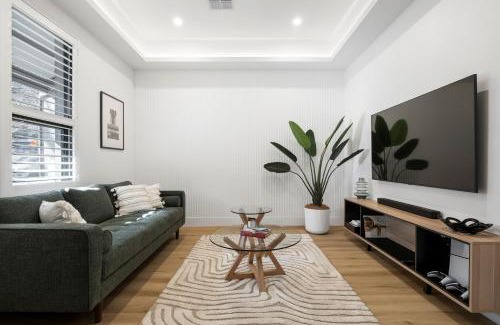Carlton South Apartamento | Heritage Luxe Terrace Opposite Melbourne Uni