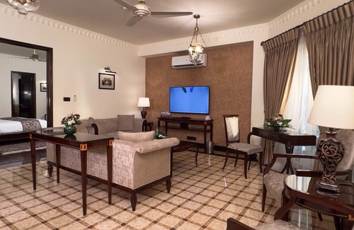 Gulberg Hotel | Heritage Luxury Suites- ALL Suite Hotel