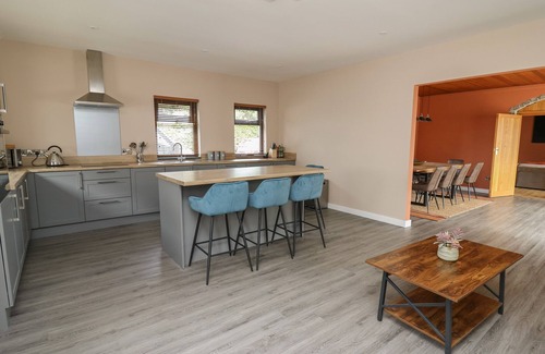 Saint Clears Cabaña | HERITAGE, pet friendly, character holiday cottage in St Clears