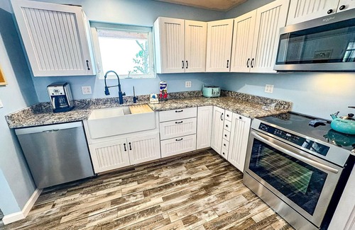 Carrabelle Casa | Hermit Haven- New Listing!