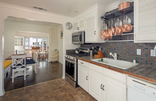 Hermosa Beach Casa | Hermosa Beach Classic 3 dormitorios 2 baños Bungalow 1/2 cuadra de la playa 5 estrellas
