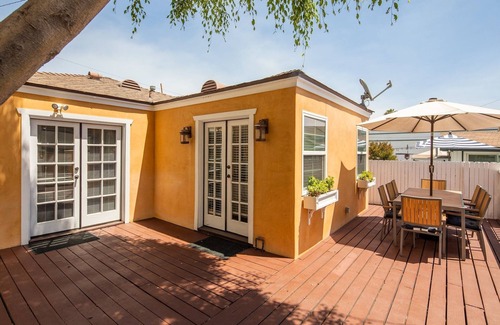Hermosa Beach Casa | Hermosa Beach Classic 3 dormitorios 2 baños Bungalow 1/2 cuadra de la playa 5 estrellas