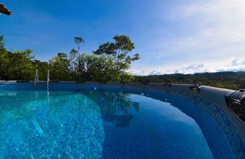 Doradal Chalet De Esquí | Hermosa cabaña cerca a la hacienda napoles , es un paraiso natural.
