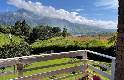 Calima Cabaña | Hermosa casa campestre a solo metros del lago Calima