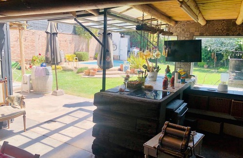 Godoy Cruz Casa | Hermosa Casa con pileta en B Privado