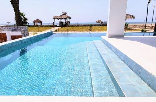 Ica Casa | HERMOSA CASA CON PISCINA FRENTE AL MAR - PRIMERA FILA