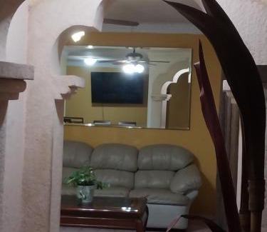Merida Villa | Hermosa casa cuatro recámaras independientes CA