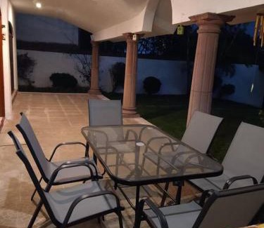 Cuernavaca Casa | HERMOSA CASA EN CUERNAVACA: JARDÍN DEL LAGO