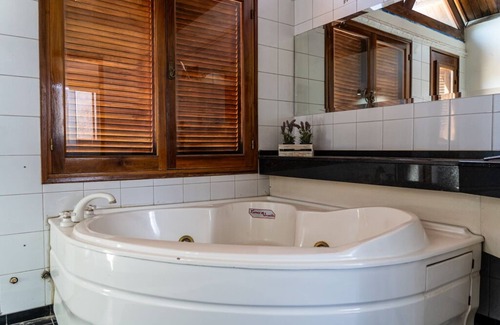 Godoy Cruz Casa | Hermosa casa para 16p con pileta+jacuzzi