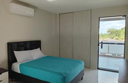 Santa Cruz Casa | Hermosa Casa Vacacional con piscina privada cerca del Aeropuerto