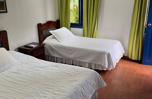 Alegrias Hotel | Hermosa Habitacion Triple Standar En eco hotel la casona