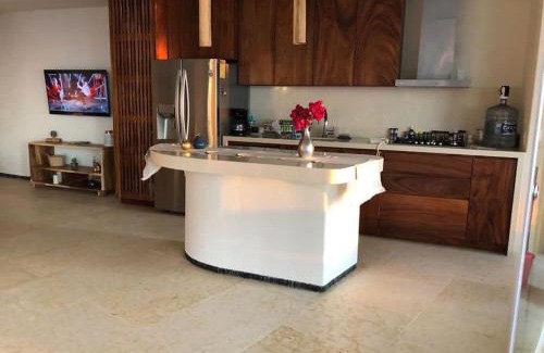 Ixtapa - Zihuatanejo Apartamento | Hermosa villa a pie de playa