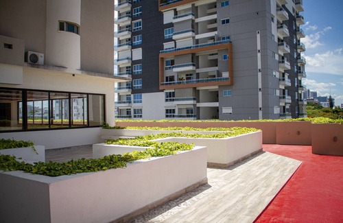 La Julia Apartamento | Hermosas vistas del centro, para Vacacionar o Trabajar. Piscina, Terraza, Gym...