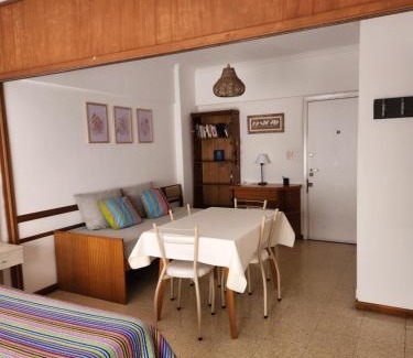 Mar del Plata Apartamento | Hermoso ambiente con cochera frente a la Catedral wifi