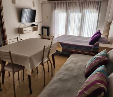 Mar del Plata Apartamento | Hermoso ambiente con cochera frente a la Catedral wifi