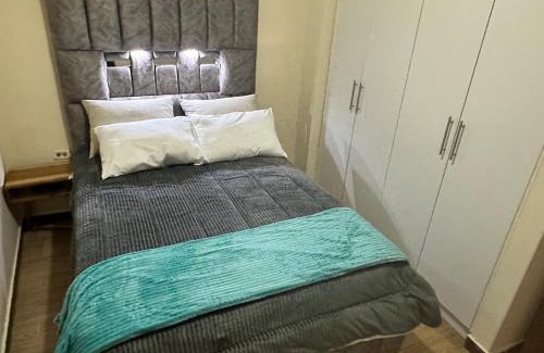 Loja Apartamento | hermoso departamento tres dormitorios con jacuzzi y area barbiqui