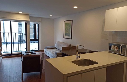Centro International Apartamento | Hermoso, garaje, Piscina, zona húmeda, gimnasio, terraza comunal, internet tv