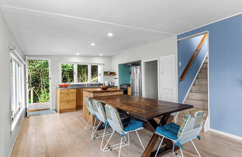 Snells Beach Casa | Heron's Hideaway - Snells Beach Holiday Home