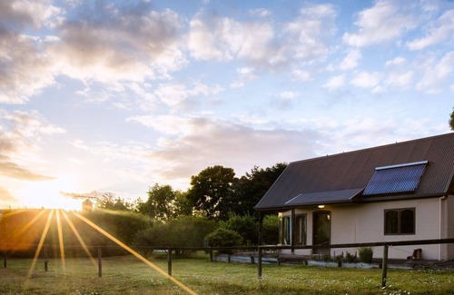 Kettering Cabaña | Herons Rise Vineyard Accommodation-The Studio