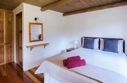 Kettering Cabaña | Herons Rise Vineyard Accommodation-The Studio