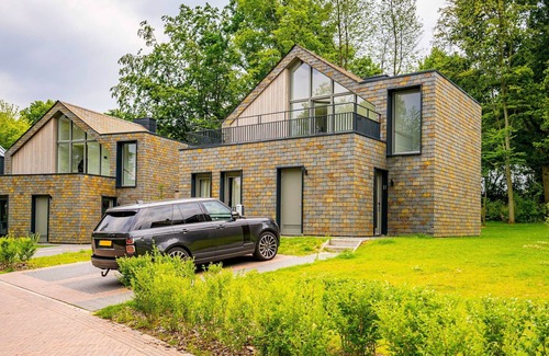 Maastricht Villa | Hertogenvilla Prestige - 3 bedrooms / 3 bathrooms
