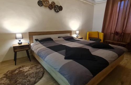 Kekesd Casa | Het Blauwe Salamander Huis