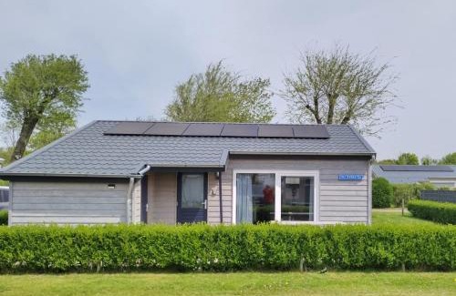 Sint Maartensvlotbrug Casa | Het Dobbertje, charmant houten huisje