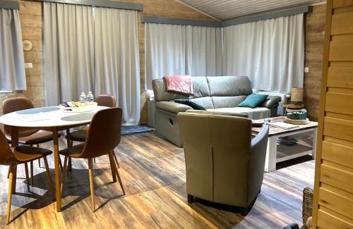 Lanaken Chalet De Esquí | Het Zenhuisje