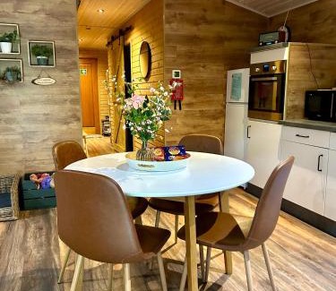 Lanaken Chalet De Esquí | Het Zenhuisje
